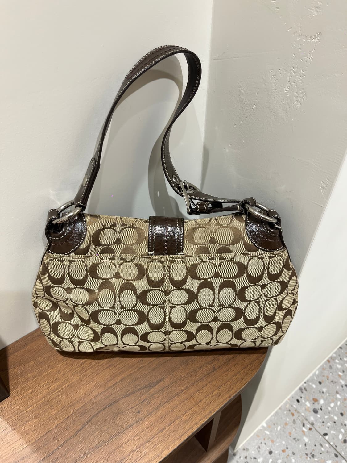 Coach Basic Brown Shoulder Bag 상품이미지7