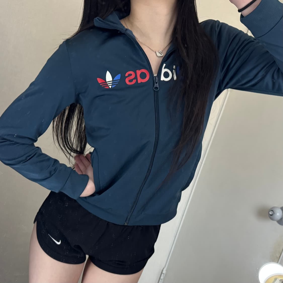 아디다스 파이어버드 영어 배색 로고 져지 ❤️🤍💙 상품이미지1