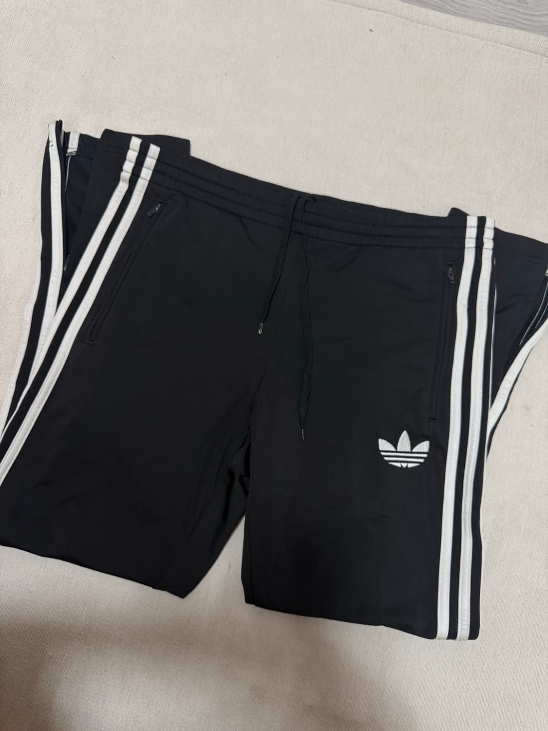 아디다스 구유로파 삼선 트랙 팬츠 상품이미지2