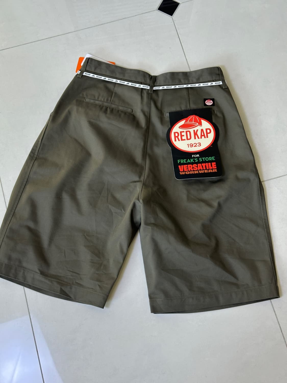 2tuck wide baggy shorts 상품이미지6