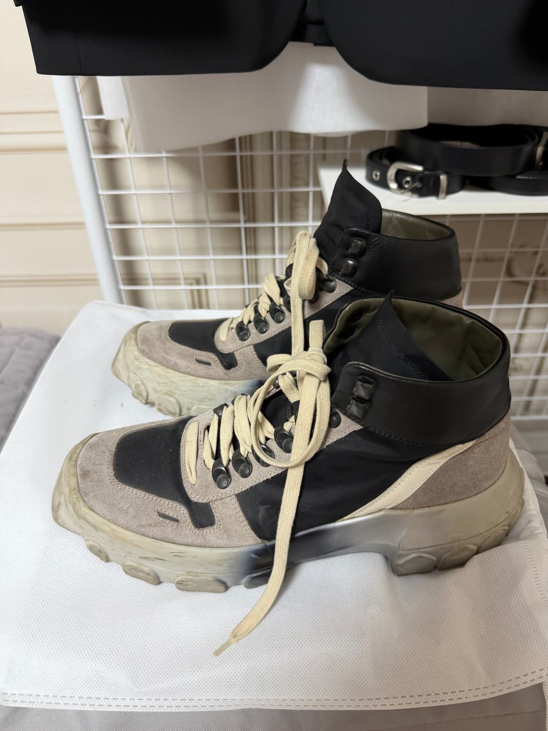 [41] 릭 오웬스 19F/W 래리 트랙터솔 스니커즈 (스프레이 커스텀  상품이미지5