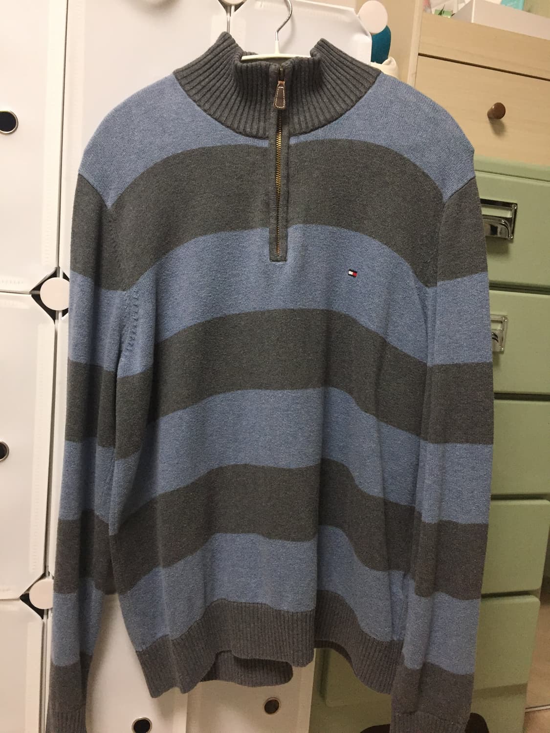 타미힐피거 빈티지 니트 반집업 상품이미지1