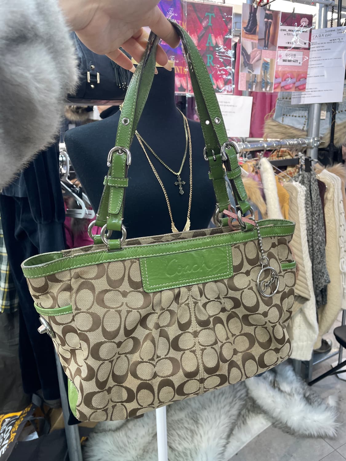 빈티지 코치 연두색 숄더백 상품이미지1