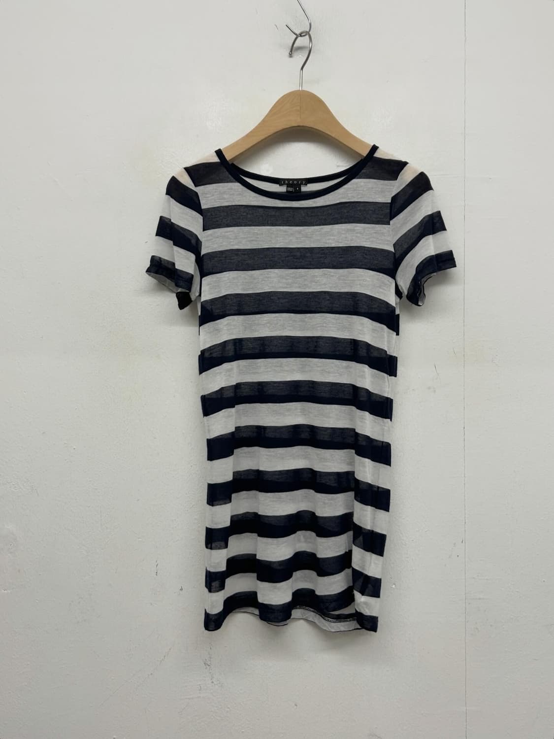 띠어리 스트라이프 시스루 반팔 티셔츠 상품이미지1