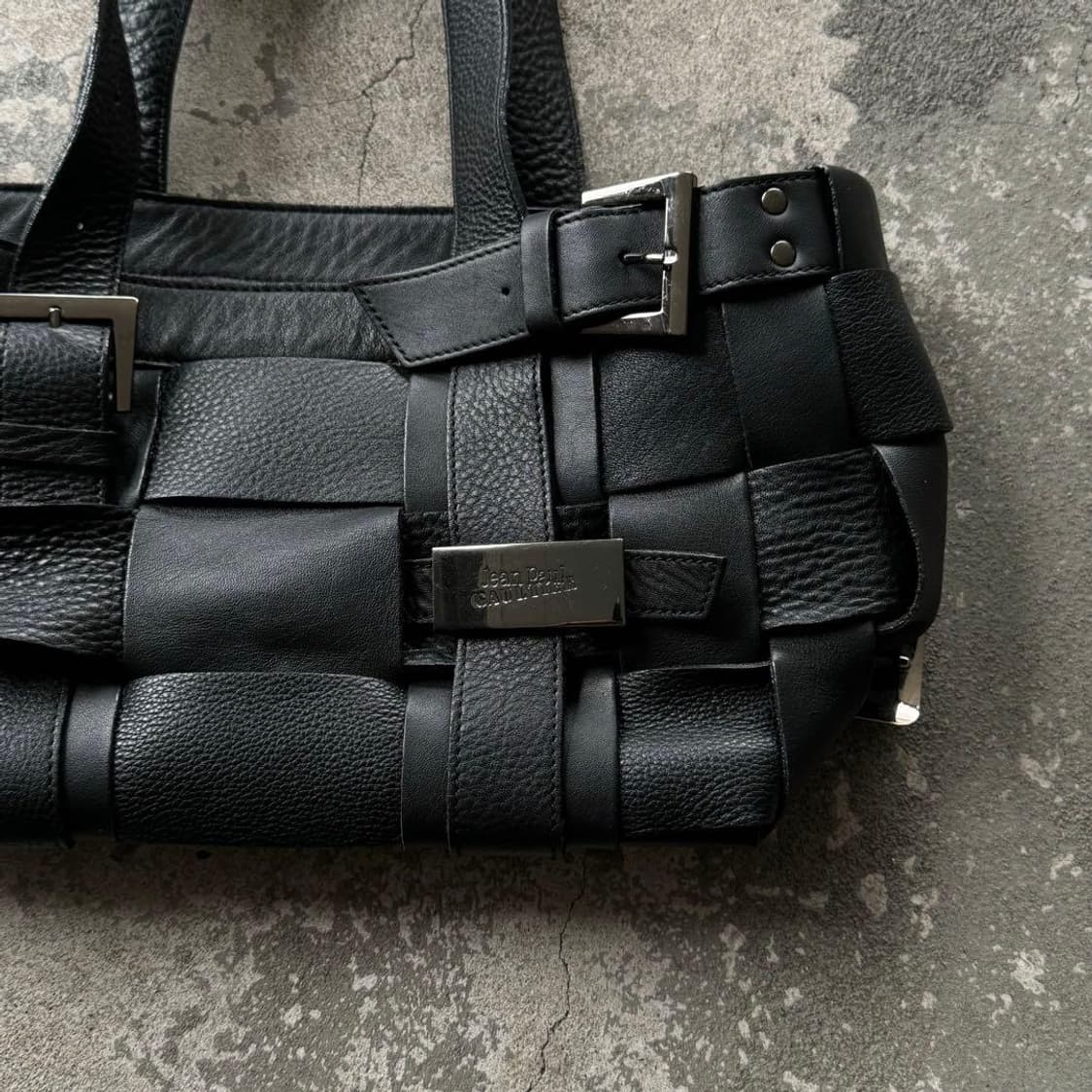 장폴고티에 소가죽 스퀘어 버클 토트백 상품이미지7