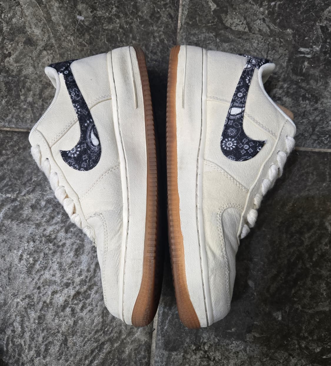 나이키 에어포스 페이즐리 스우시 크림 상품이미지3