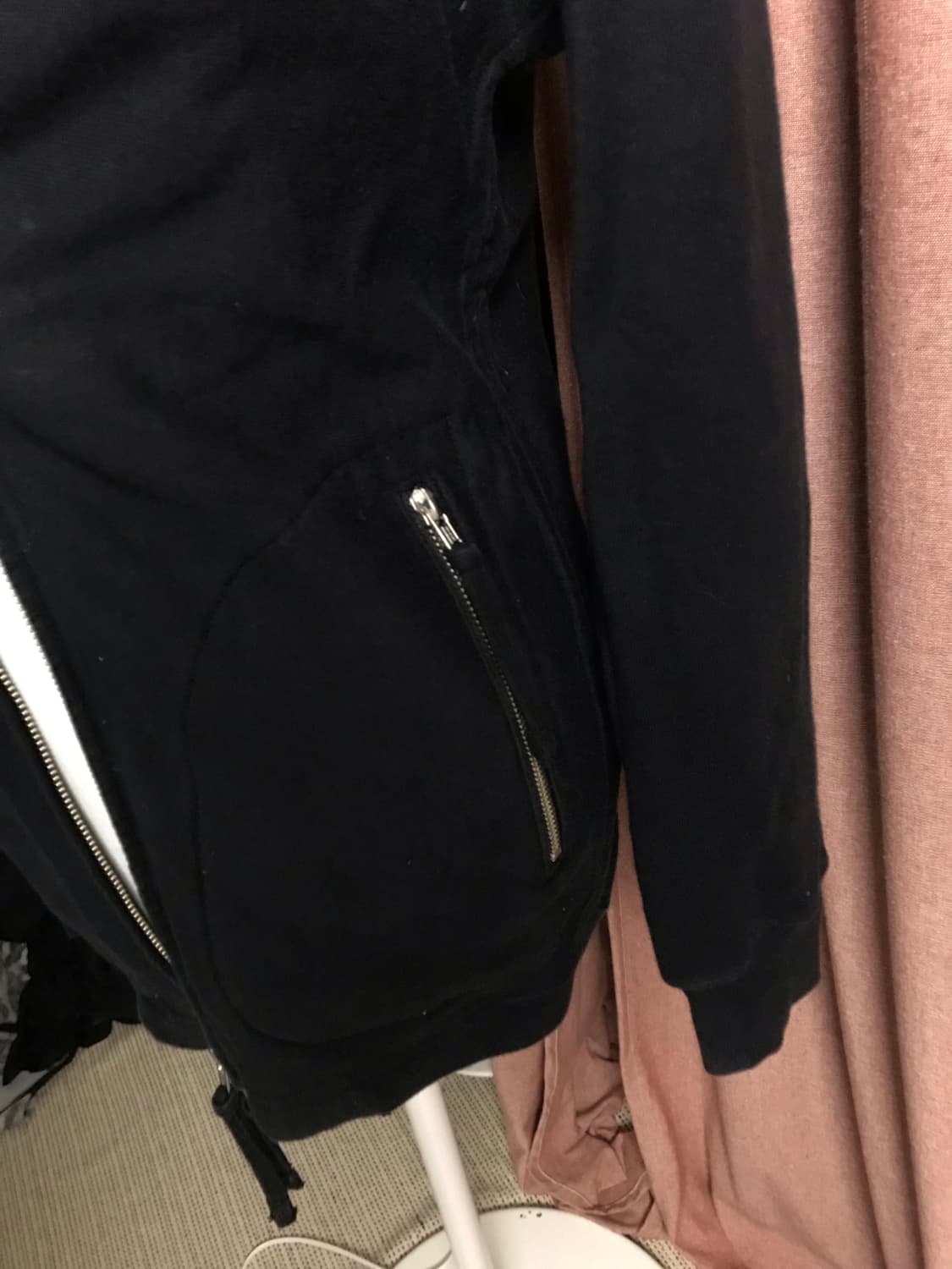 솔로이스트 후드집업 판매합니다 상품이미지3