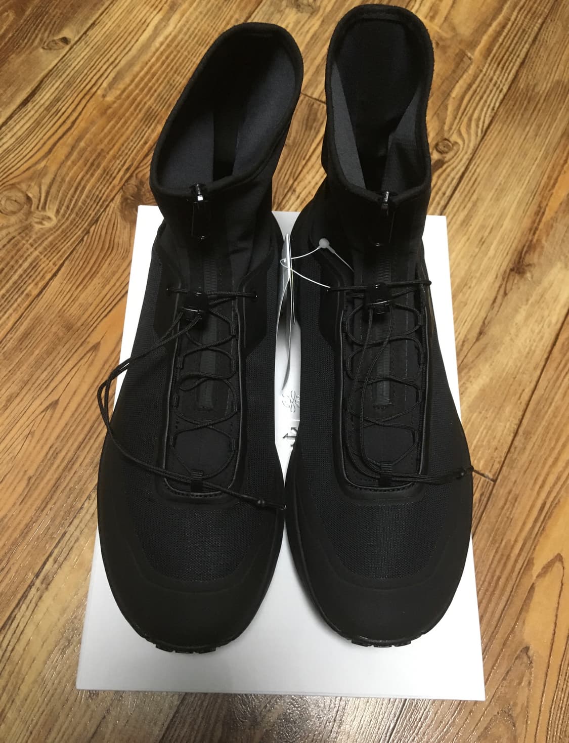 데상트 유스 시프트 트레일 블랙 판매합니다  상품이미지2