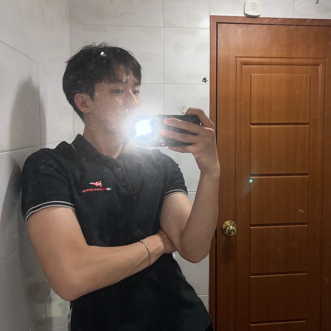 프라다 루나로사 자수 로고 폴로티 상품이미지2