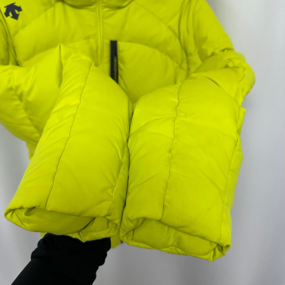 데상트 남자 후드패딩 솜빵빵 오리털 110 상품이미지2