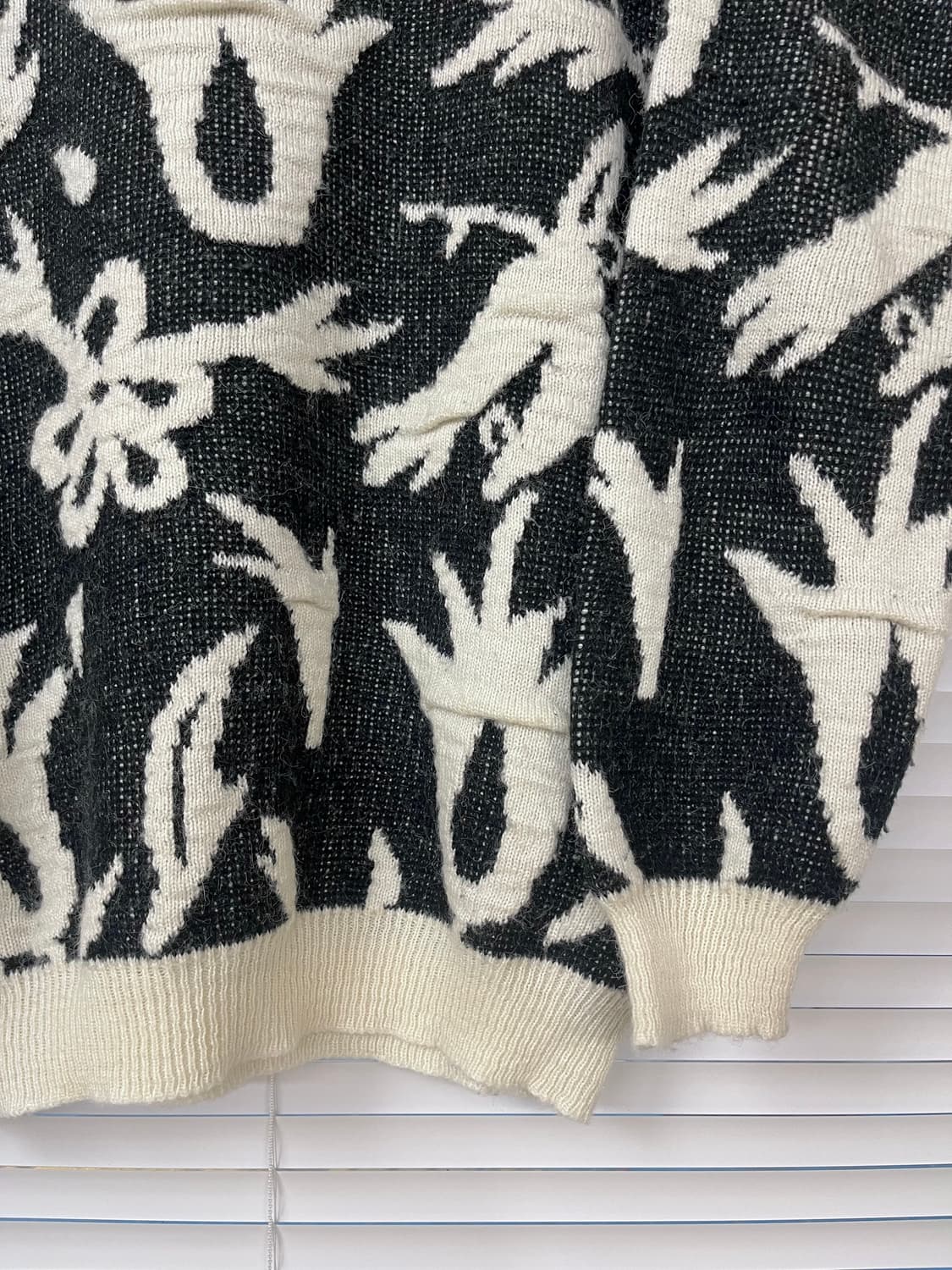 빈티지 플라워 패턴 자카드 니트 카라 스웨터 상품이미지4