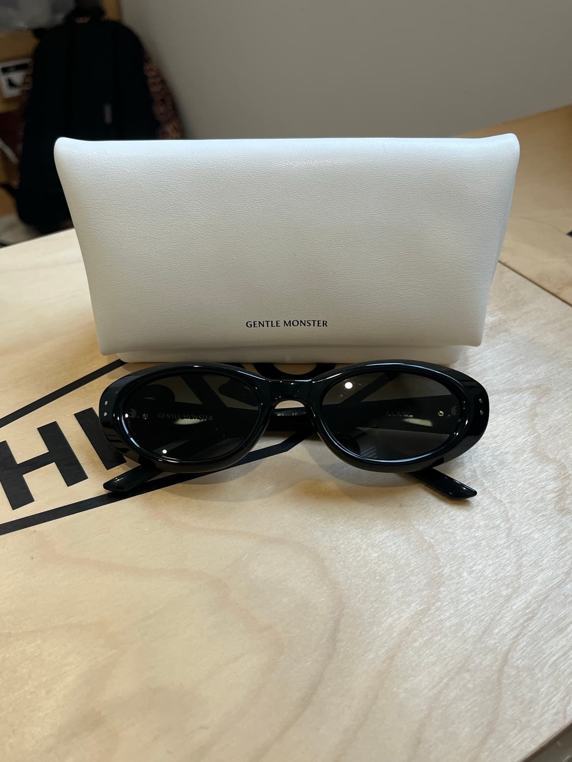 젠틀몬스터 블랑 블랙 상품이미지2