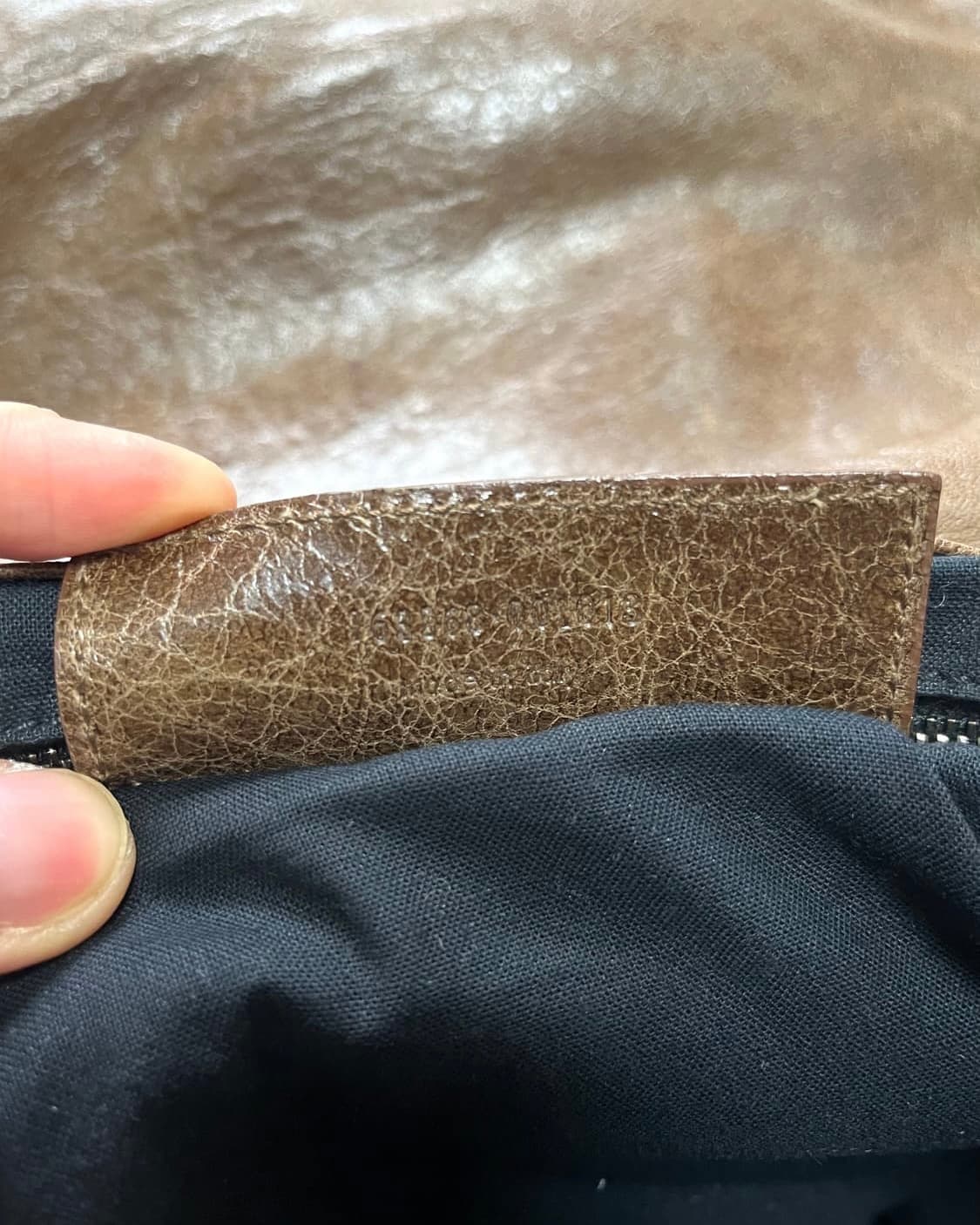 발렌시아가 모터크로스 베사체 크로스백 상품이미지7