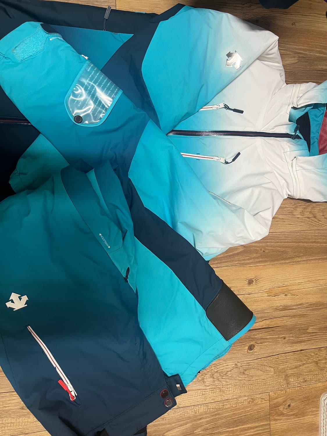 L 100 데상트 스키복 스키 자켓 바지 세트 보드복 골드윈 피닉스 카브 상품이미지1