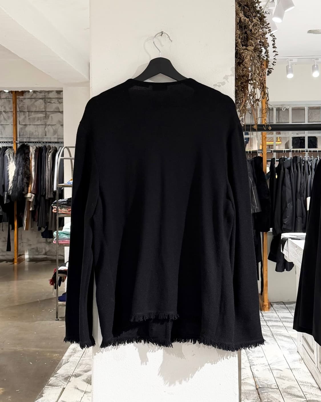 발렌티노 부티크 블랙 금장 버튼 태슬 디테일 가디건 상품이미지6