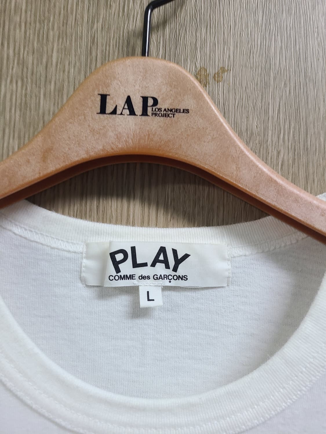 꼼데가르송 화이트 반팔티  상품이미지2