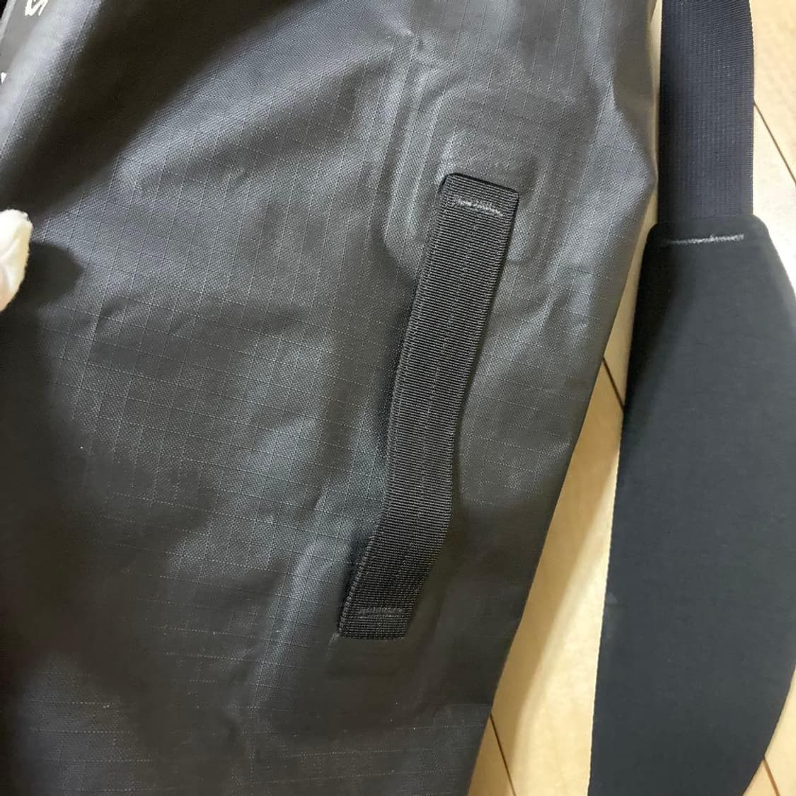 아크테릭스의 캐리어 더플백 50L 블랙 상품이미지7