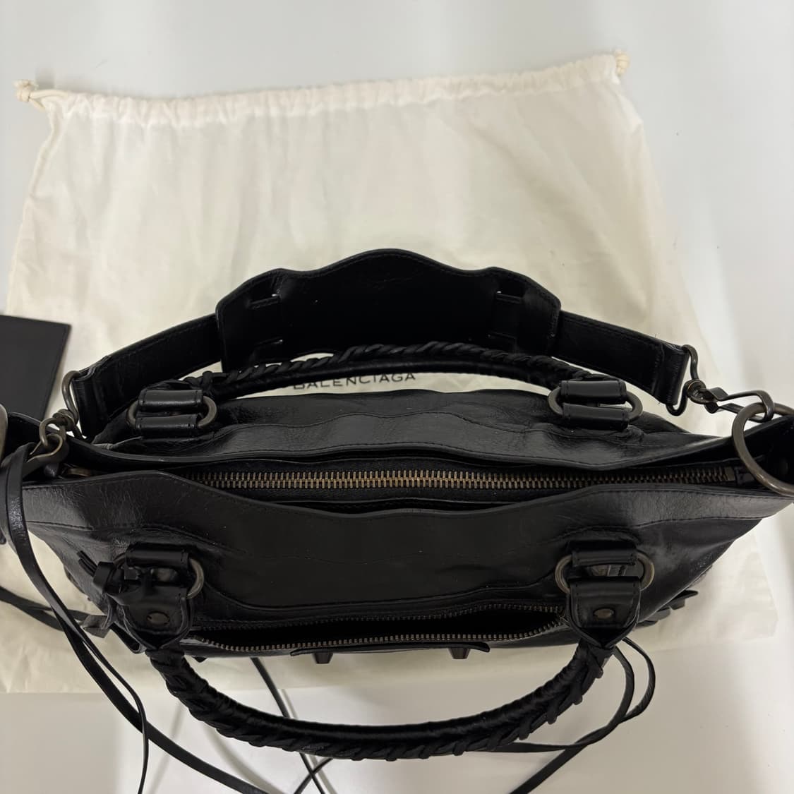 발렌시아가 모터백 클래식 퍼스트백 상품이미지6