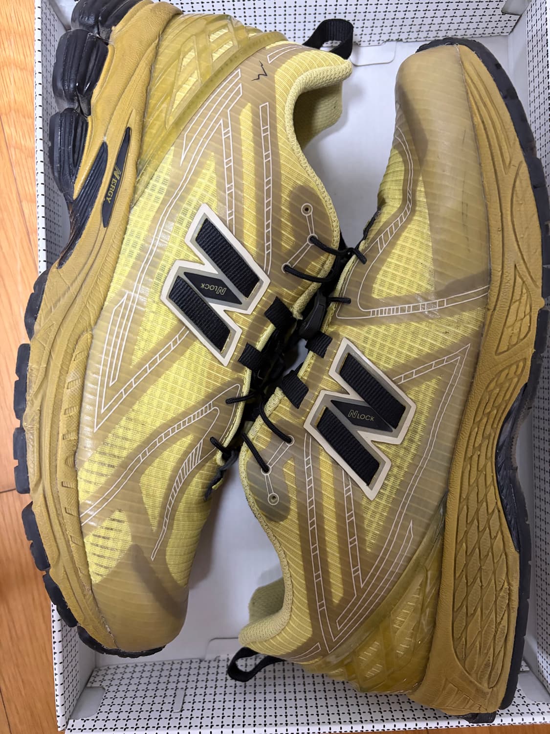 뉴발란스 케일 1906R 270 상품이미지1