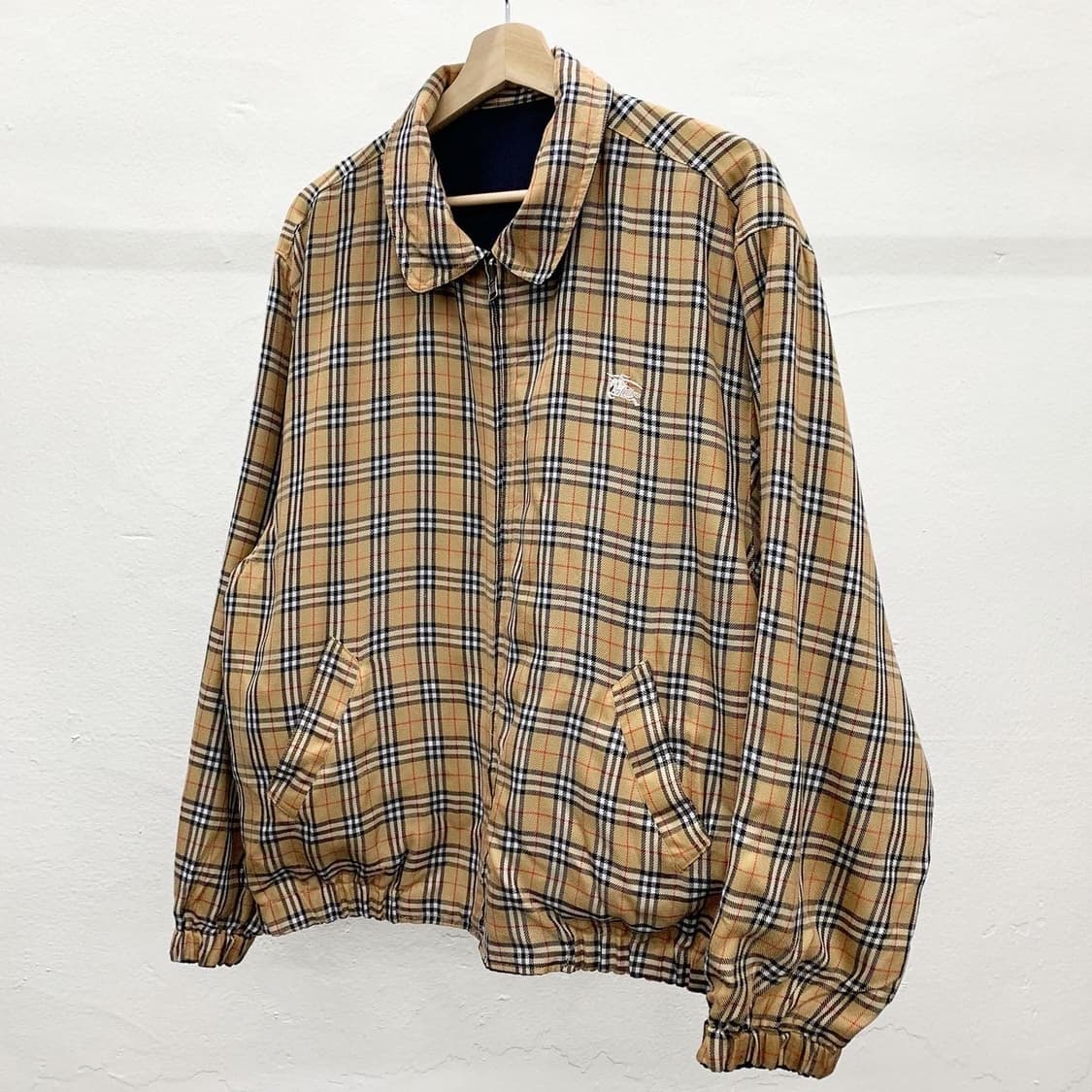 버버리 리버시블 네이비 & 베이지 노바체크 자켓 상품이미지1