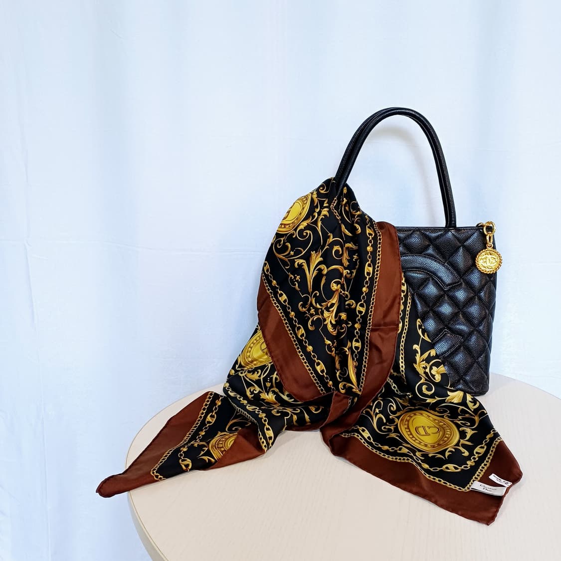 DIOR 디올 실크 스카프 (88cm) [JBFS8971_0750-03] 상품이미지1