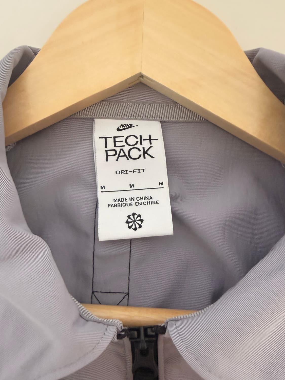 나이키 (nike)우먼스 테크팩 드라이핏 재킷 상품이미지3