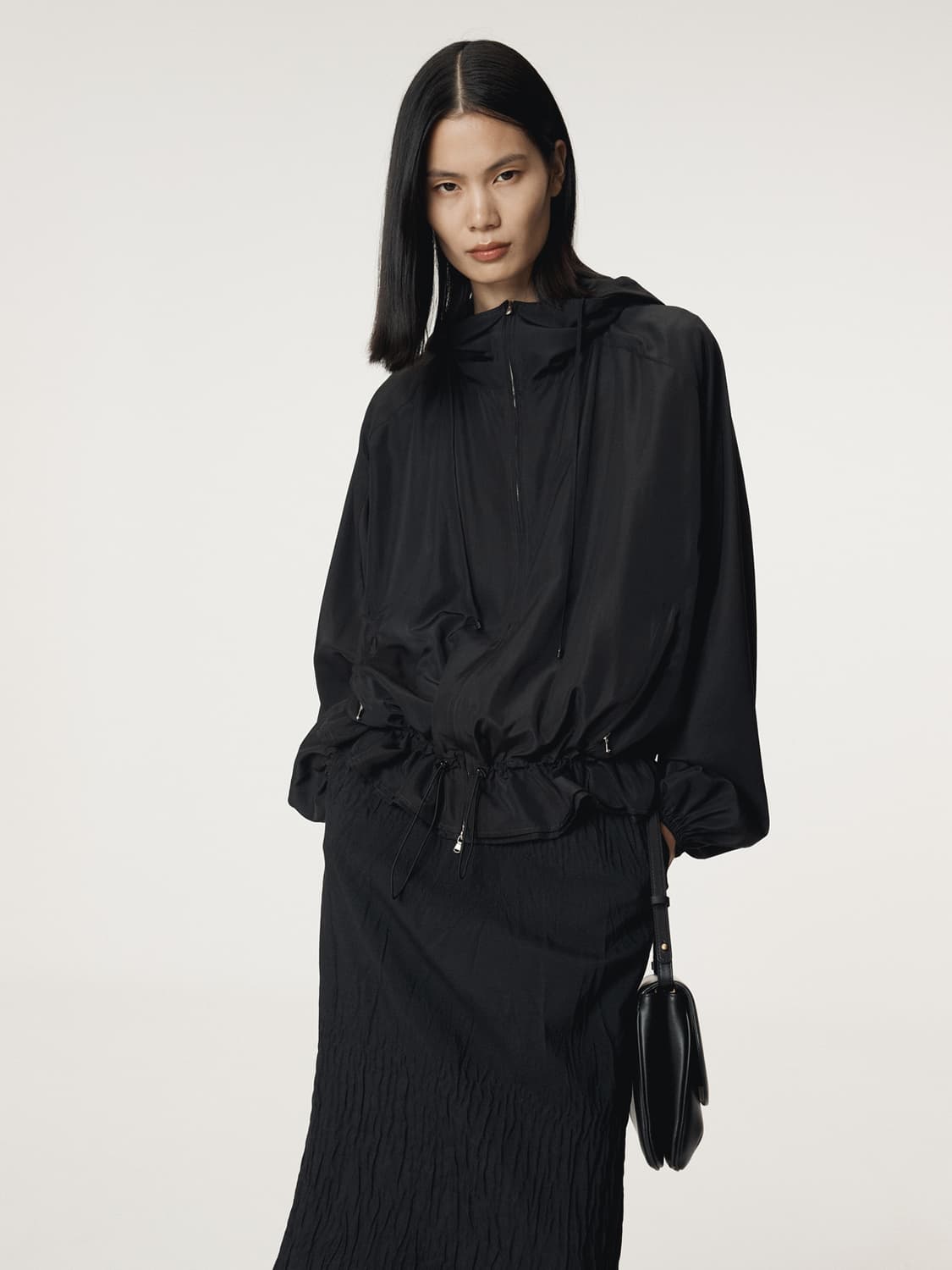 렉토 RECTO 실크 블렌드 테크니컬 후디 점퍼 블랙 상품이미지1