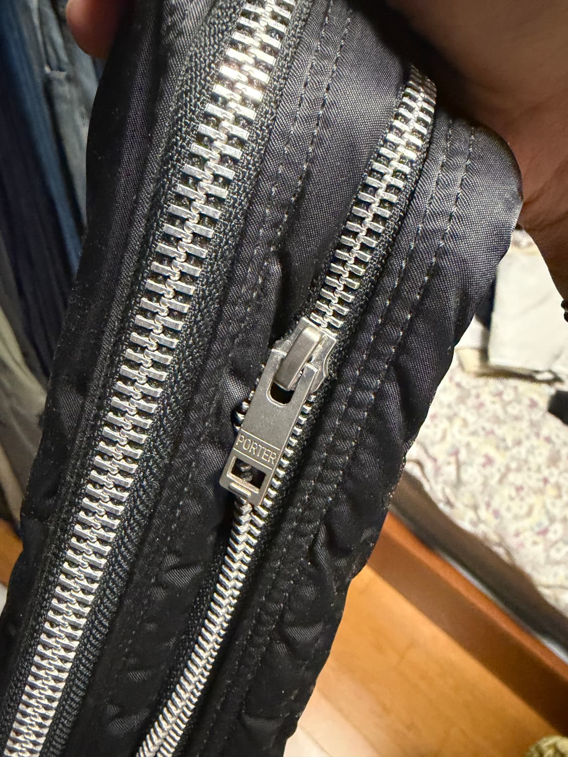 요시다포터 탱커 숄더백 s 스몰 블랙 상품이미지3