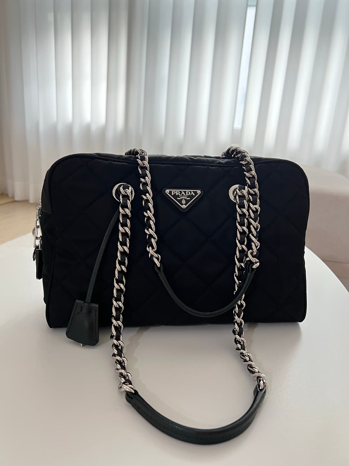 프라다 퀄팅체인 나일론 숄더백 (정품) 상품이미지1