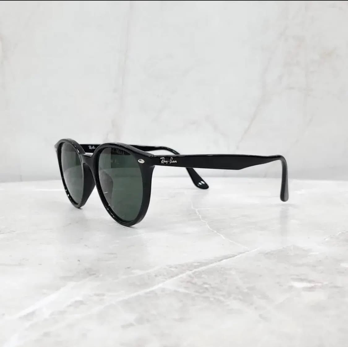 레이벤 RB4305-F 블랙 선글라스 상품이미지2
