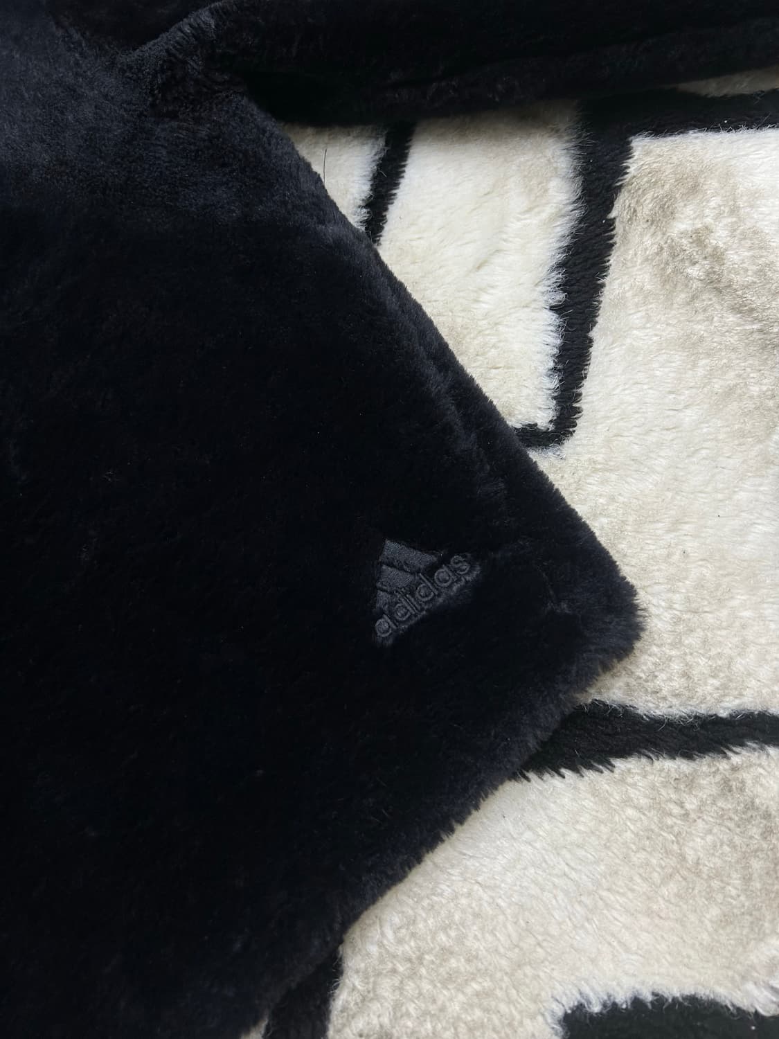 [M]아디다스 에슬레틱 오버핏 퍼 자켓/블랙 상품이미지1