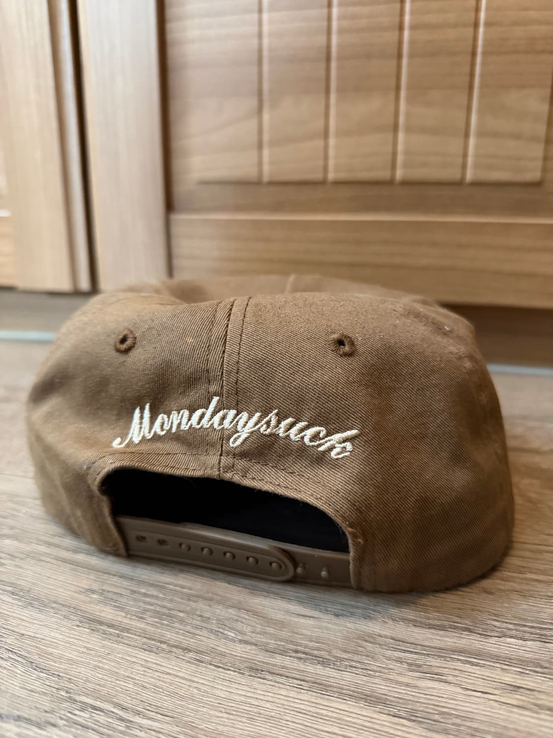 먼데이석 mondaysuck 브라운 모자 상품이미지3