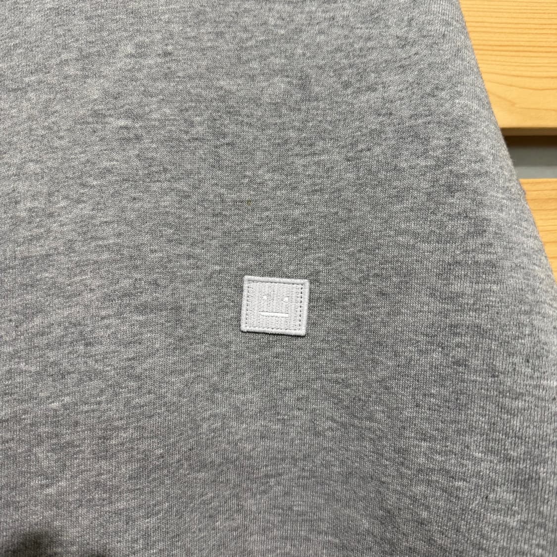 아크네스튜디오 맨투맨 상품이미지2