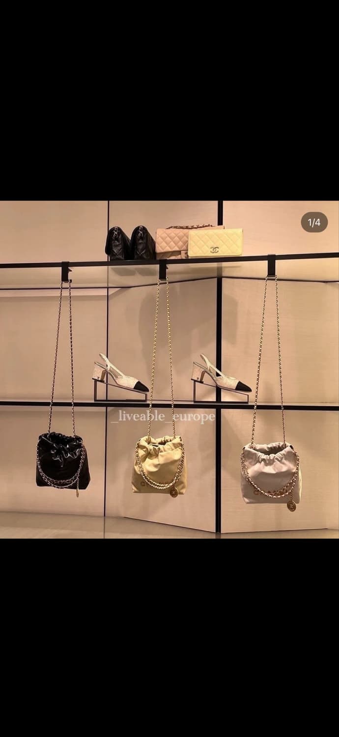 정품 샤넬 22백 미니백 제니백 현대백 구매 화이트 상태 좋음 상품이미지3