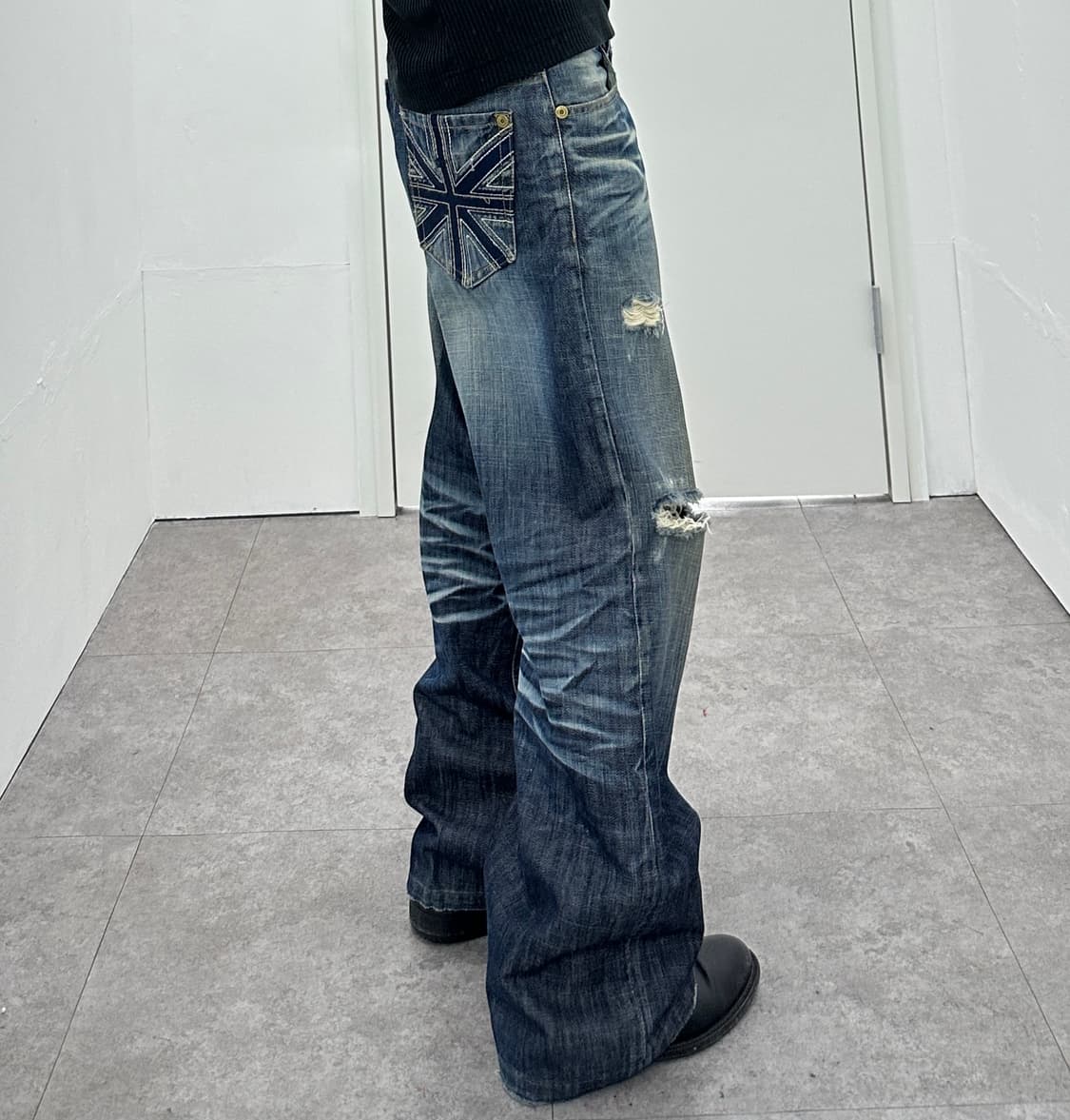 ASK destroyed back patch denim pants 상품이미지1