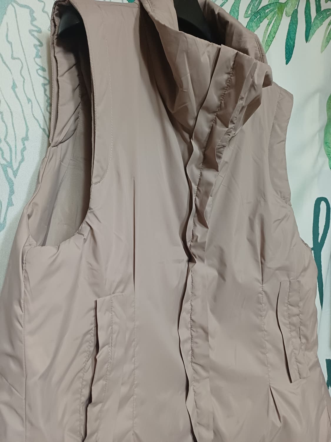 새상품급/타하리 간절기 패딩 조끼  상품이미지10