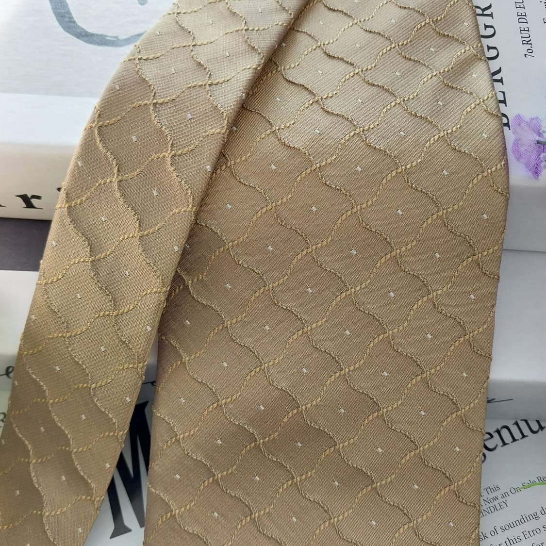 발렌시아가 실크 골드옐로우 자카드 넥타이 9.9cm A+등급 K1347
 상품이미지3