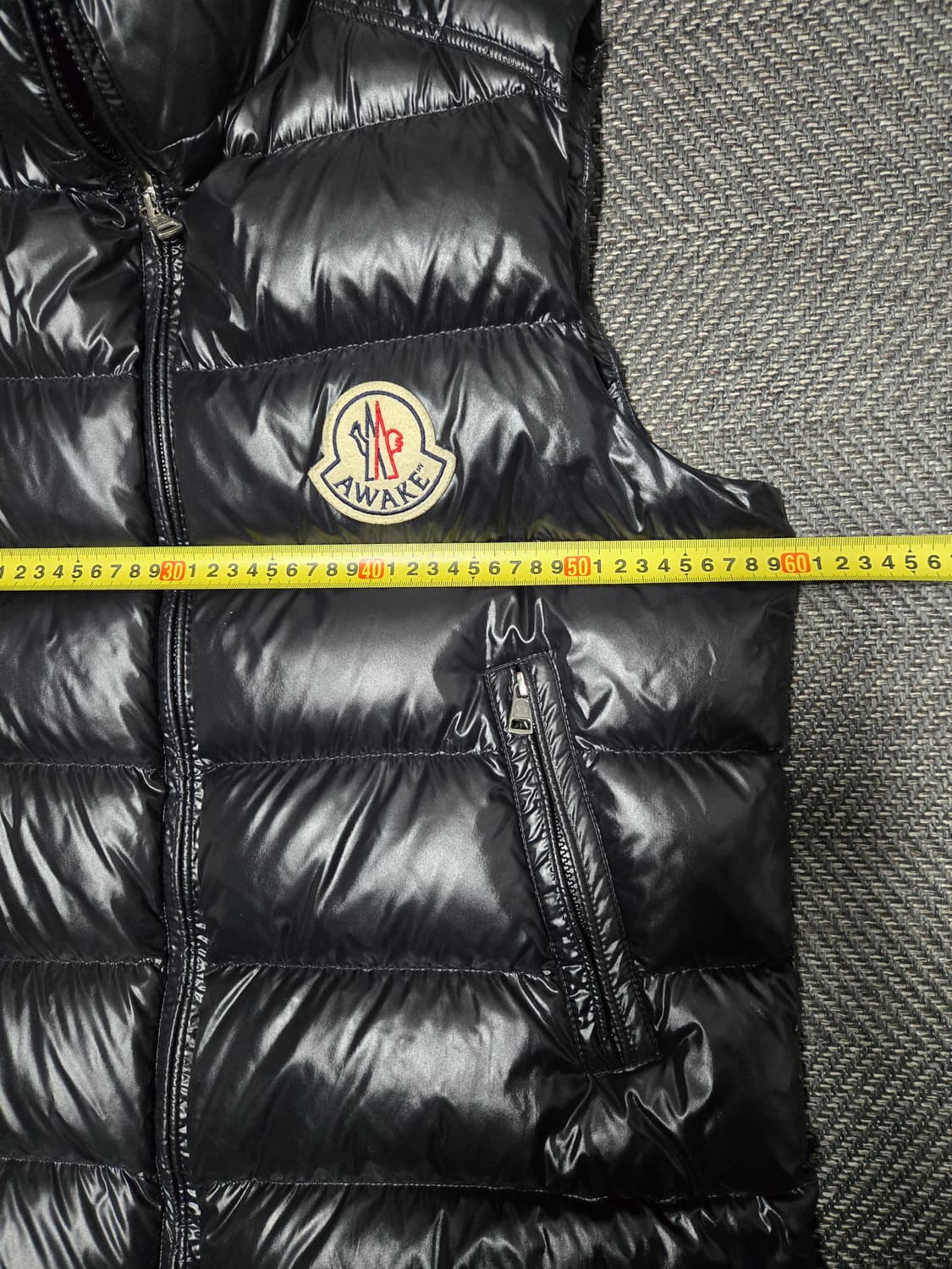몽클레어 구스다운패딩조끼  지니어스 어웨이크 콜라보 패딩조끼 상품이미지6