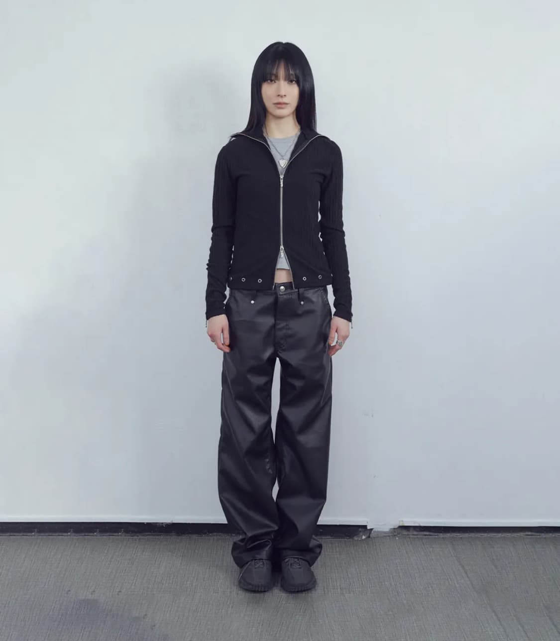 탄산마그네슘 레더 팬츠 상품이미지3