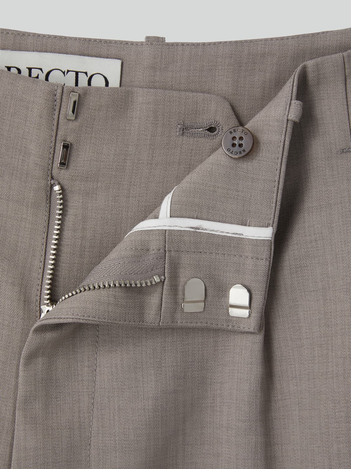 렉토 26SS 턱 디테일 버뮤다 숏츠 반바지 팬츠 세피아 그레이 상품이미지5
