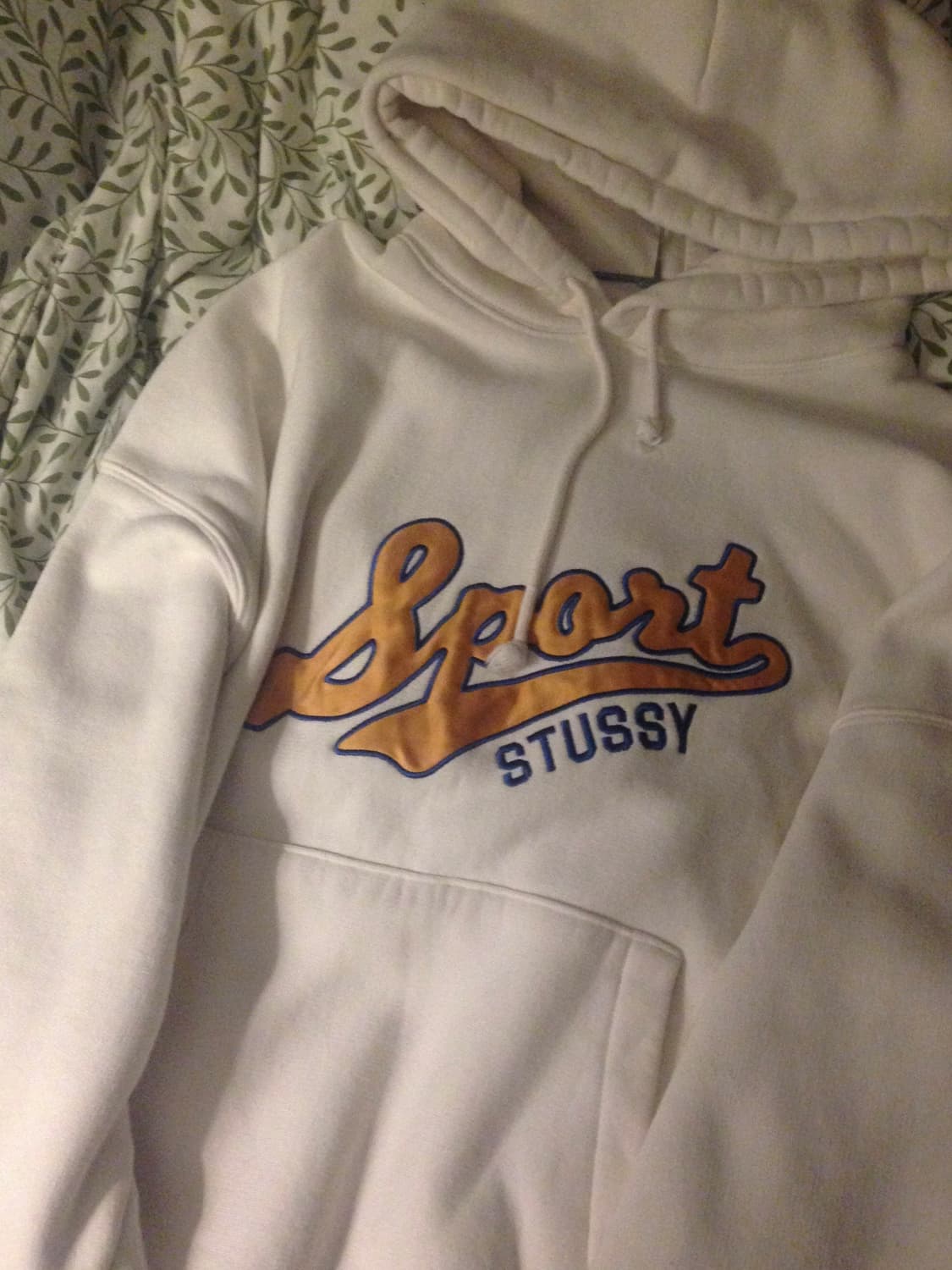 스투시 사틴 패치 오버사이즈 후드 오프 화이트 상품이미지1