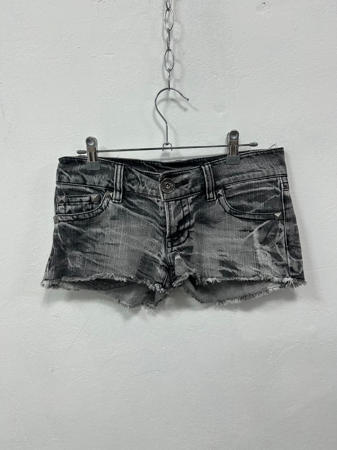 [ORIGINAL JEANS] 펑크 스컬 스터드 데님숏츠 상품이미지4
