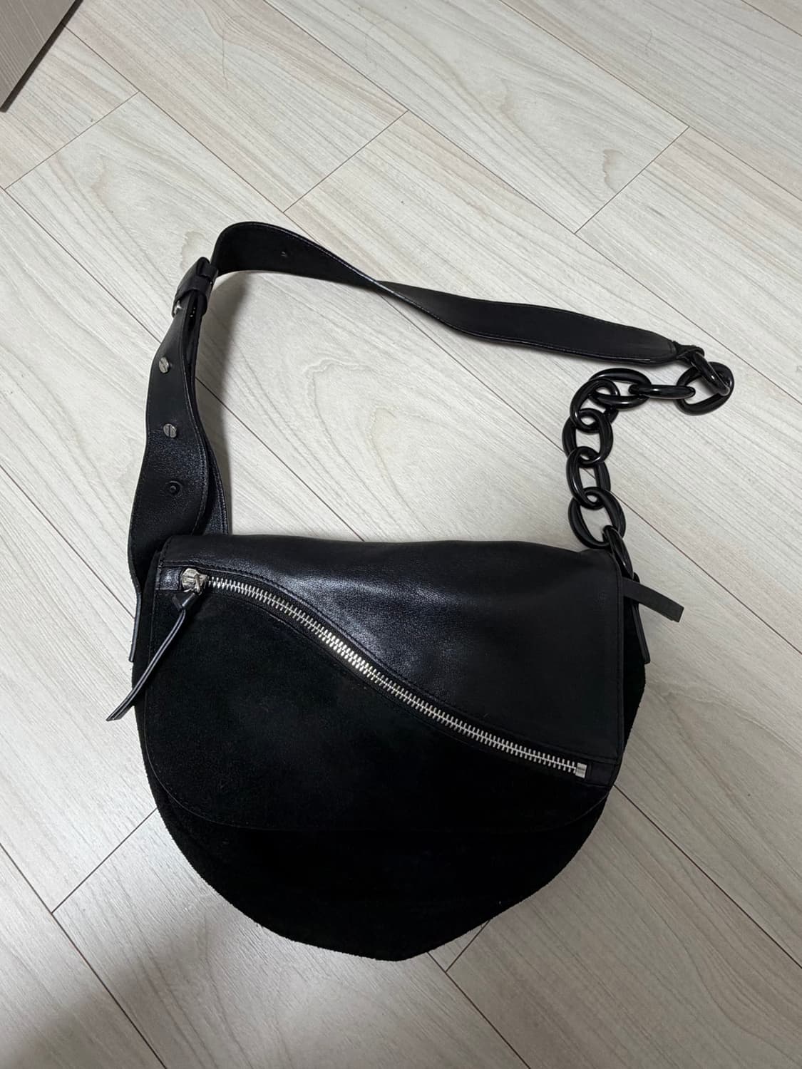 마뗑킴 할리우드 스웨이드 가방 상품이미지2