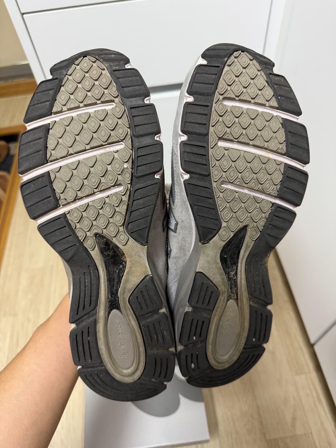 뉴발란스 990v4 11.5 295 사이즈 상품이미지2