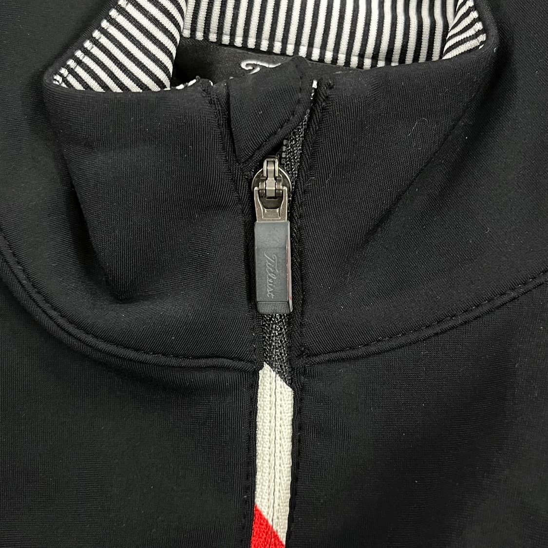 [정품/S] 타이틀리스트 블랙 하프넥 골프웨어 b17 상품이미지7