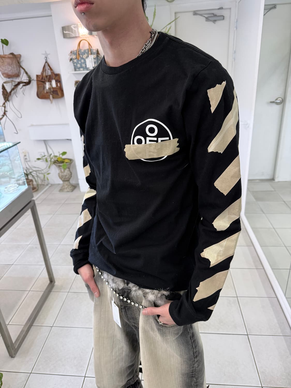 OFF-WHITE 상품이미지4