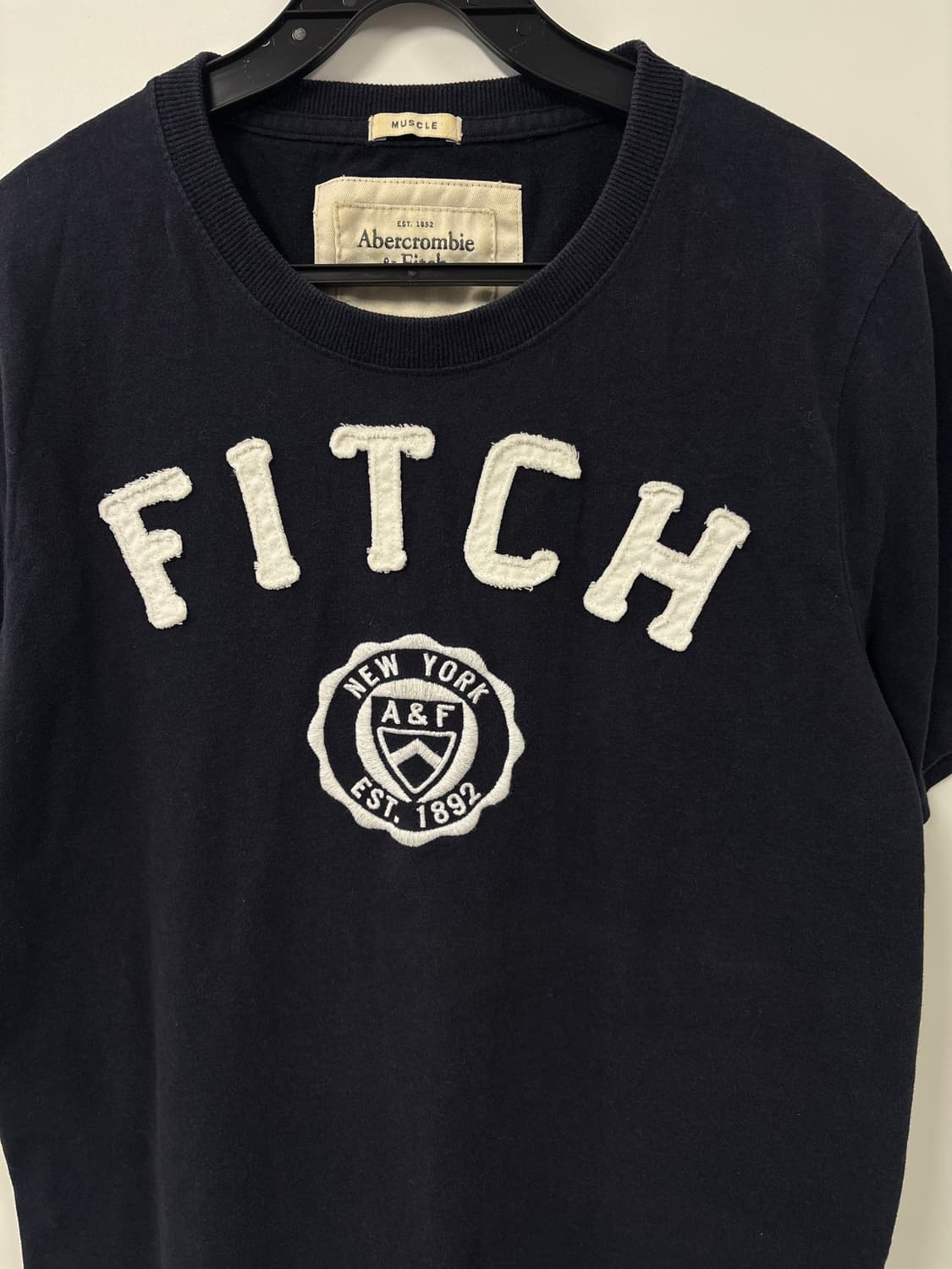 아베크롬비 네이비 반팔 티셔츠 상품이미지3