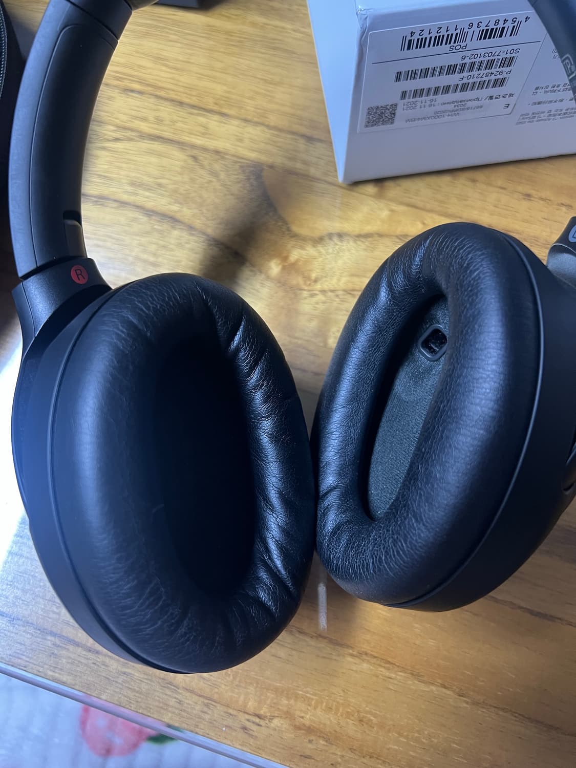 소니 WH-1000XM4 노이즈캔슬링 헤드폰 블랙 상품이미지4