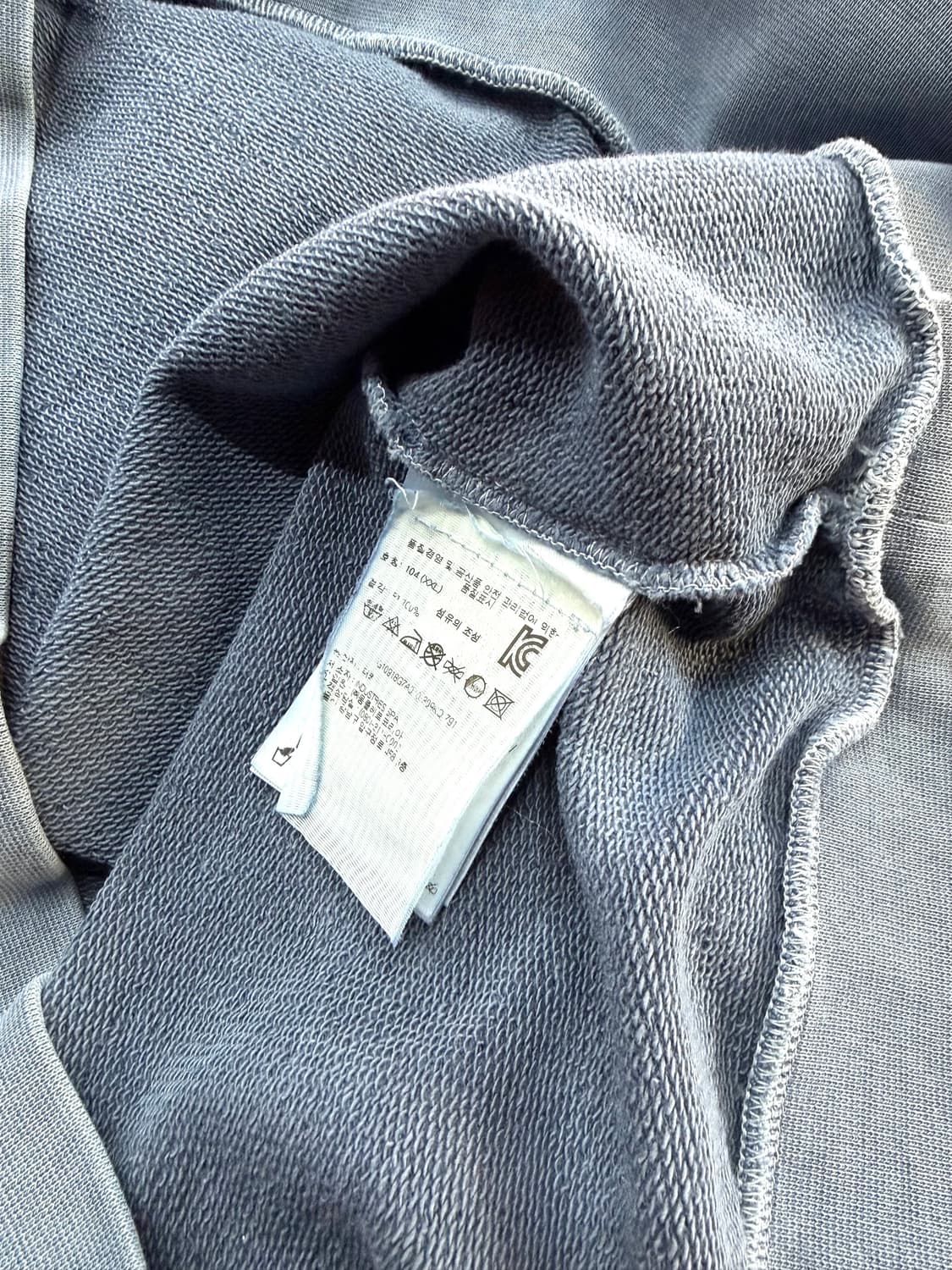 XXL/ 몽클레어 가먼트다잉 프론트로고 맨투맨 상품이미지9