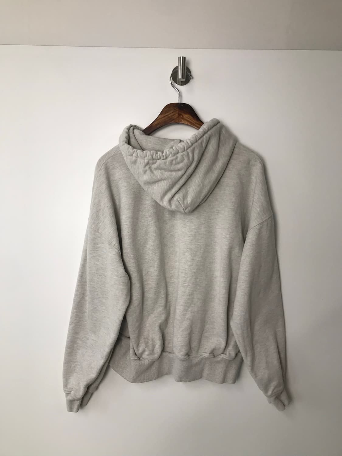 마르디 메크르디 빅로고 그레이 후드티 상품이미지3